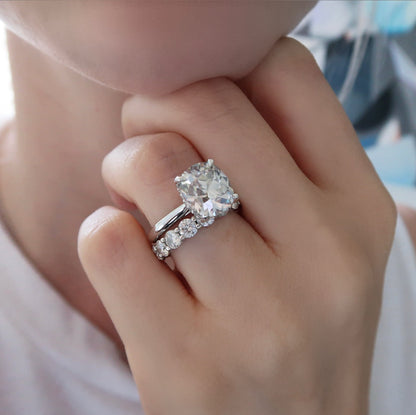 Hera - Antique Cushion Cut